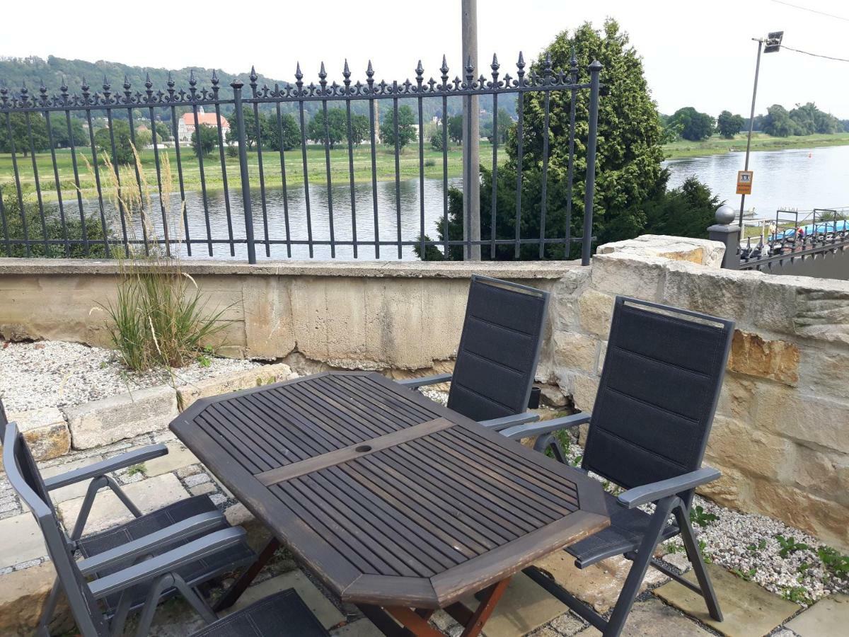 Ferienwohnung An Der Elbe Дрезден Екстериор снимка
